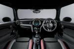 Mini Cooper 1499 GT 2017 года (UK)